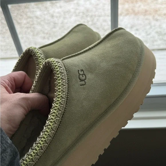 UGG Olive Suede Platform Tazz II Women's Slipper Muted Brass Size 10 New in box - Picture 6 of 11